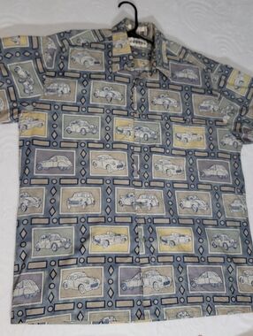 Men's Short-Sleeve Button-Down Shirt with Vintage Car Print - Blue and Yellow